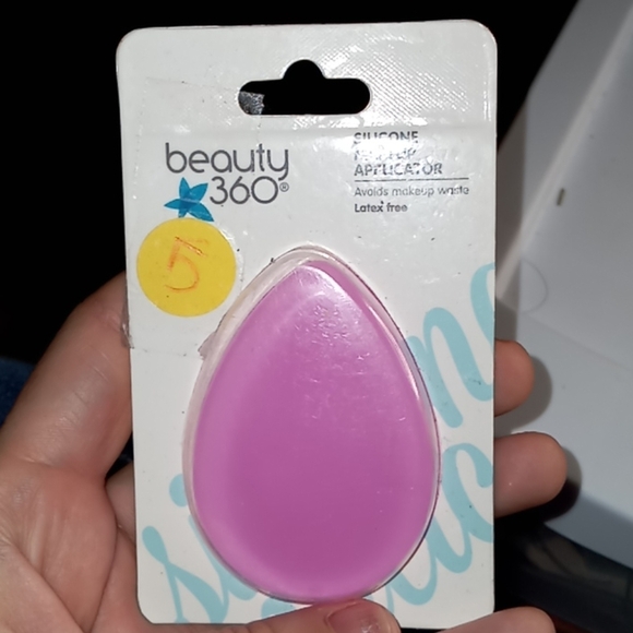 Beauty 360 silicone makeup applicator - Picture 1 of 1